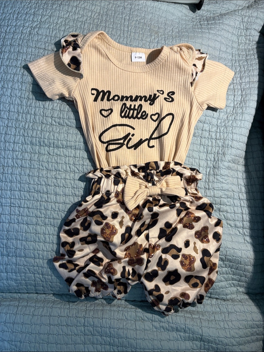 New Boutique 9-12 month 2piece outfit